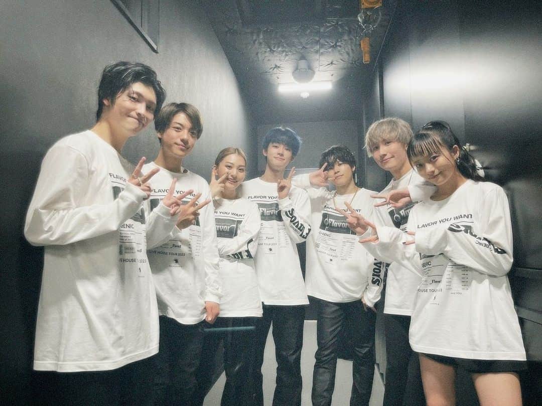 宇井優良梨のインスタグラム：「⁡ #Flavors_2023 初日奈良公演ありがとうございました！！🙇🏻‍♀️🤍 ⁡ GENIminさんの声、本当に本当に最高でした。 きけてしあわせでした…。ずっときいてたかった…。 LIVEの楽しさを改めて感じれて、皆さんと一緒に盛り上がれて 感謝の気持ちでいっぱいです。❤️‍🔥 ⁡ 今日の感想は、#Flavors_2023 にて 是非つぶやいてくださいねっ！！ ⁡ 明後日は岡山公演！☺︎ 岡山minさん、よろしくお願いします🙏🏼💐  皆さまごゆっくりおやすみくださいね〜🛁 ⁡ #GENIC #宇井優良梨」