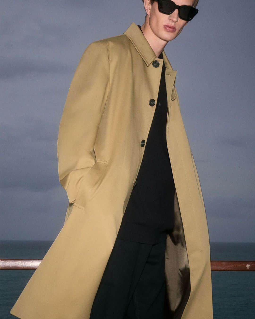 ルー ダルトンさんのインスタグラム写真 - (ルー ダルトンInstagram)「@cosstores」2月23日 21時47分 - loudaltonmenswear