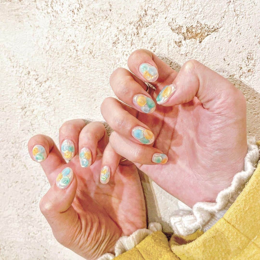 のインスタグラム：「新ネイル ぽこぽこちゅるちゅるかわいいです🫧  #ネイルデザイン」