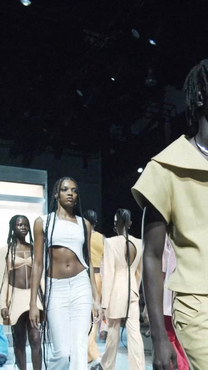 NikeNYCのインスタグラム：「Fashion is about more than garments. It’s about culture 🌎  This Fashion Week, Head of State (@headofstate) and Luar (@luar) brought culture to the runway with their highly-anticipated collections.  What else do the shows have in common? Nike footwear made a special appearance into each show 👀」