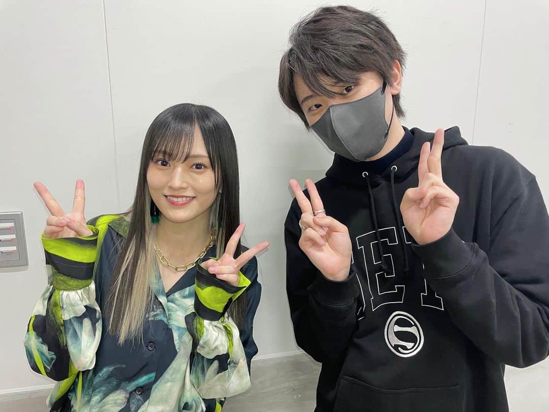 山本彩さんのインスタグラム写真 - (山本彩Instagram)「山本彩軍、応援して下さった皆様 ありがとうございました（ ; ; ）✨ あれるさん、ゆふなさん、まさのりさんと😊  #apexlegends #dreammatch #有明アリーナ」2月24日 2時00分 - sayaka__714