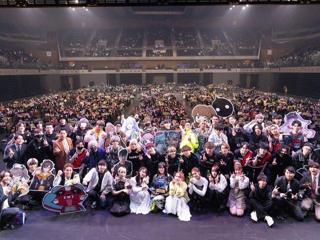 山本彩さんのインスタグラム写真 - (山本彩Instagram)「山本彩軍、応援して下さった皆様 ありがとうございました（ ; ; ）✨ あれるさん、ゆふなさん、まさのりさんと😊  #apexlegends #dreammatch #有明アリーナ」2月24日 2時00分 - sayaka__714