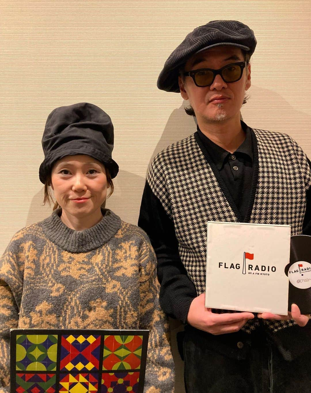 EGO-WRAPPIN'さんのインスタグラム写真 - (EGO-WRAPPIN'Instagram)「. 本日は2月最後の金曜日。 21:00からはa station「FLAG RADIO」です。 今宵の選曲もお楽しみに！  昨年4月から始まったEGO-WRAPPIN'の担当ですが今年の4月以降も継続が決まりました🎉 今年の偶数月の金曜日も楽しみにしていていください！ メッセージも読ませて頂いていますのでどしどしお送りください。  #egowrappin #エゴラッピン  #中納良恵 #森雅樹 #選曲  #astation #flagradio #偶数月金曜日」2月24日 12時00分 - egowrappin_official