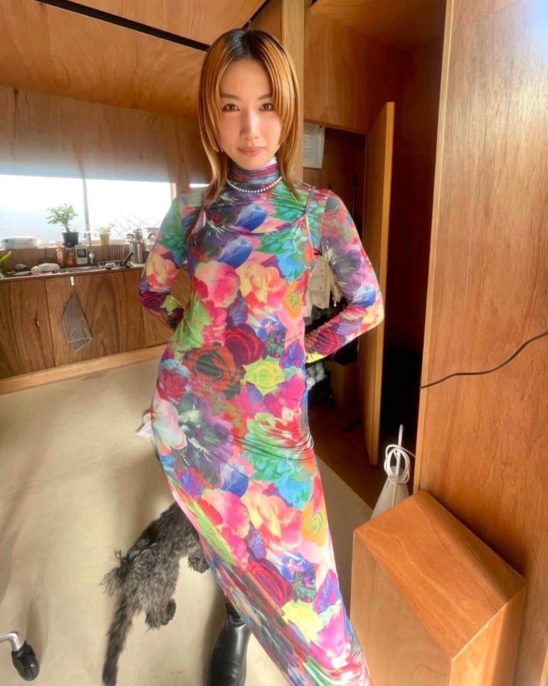 中嶋イッキュウのインスタグラム：「❤️❤️❤️幸❤️❤️❤️  いつもかわいくしてくれるジューシーさん @miyamoto_yuri_  とっても可愛かった🥲🥲🥲 心からおめでとうございます❤️  派手派手でというドレスコードだったので hairは　@hiji_hair @makinonatsuho  dressは　@desigual  😂😂😂 hijiでの写真はナツホの指入ってたけど綺麗に切れたよ😌」