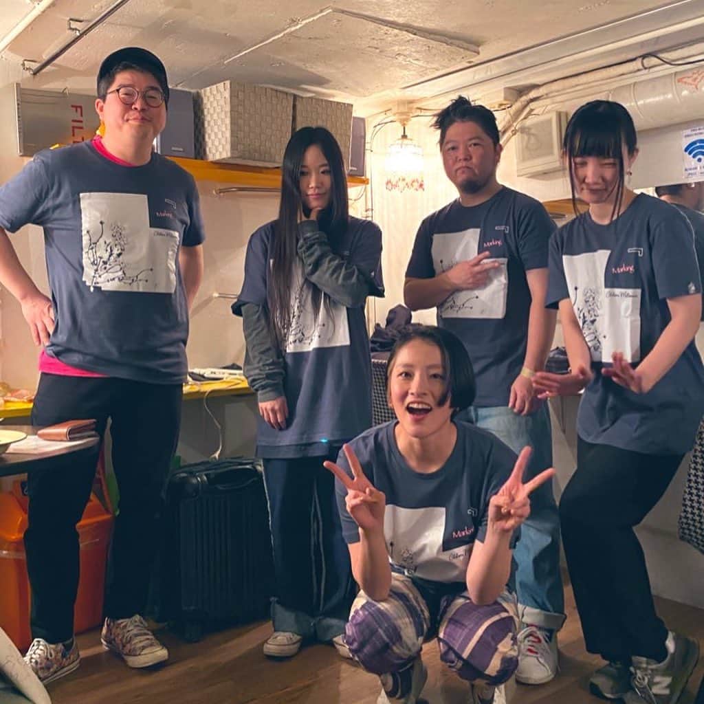 のインスタグラム：「昨日は来てくれた皆さま、配信で観てくれた皆さま、ありがとうございました！！ 最高なメンバーと、最高な環境でライブできてめーちゃくちゃ楽しかった🤩  終演後は過去イチへとへとでした。体力の衰え！  配信のアーカイブは3/1まで観れます📺ぜひ！」