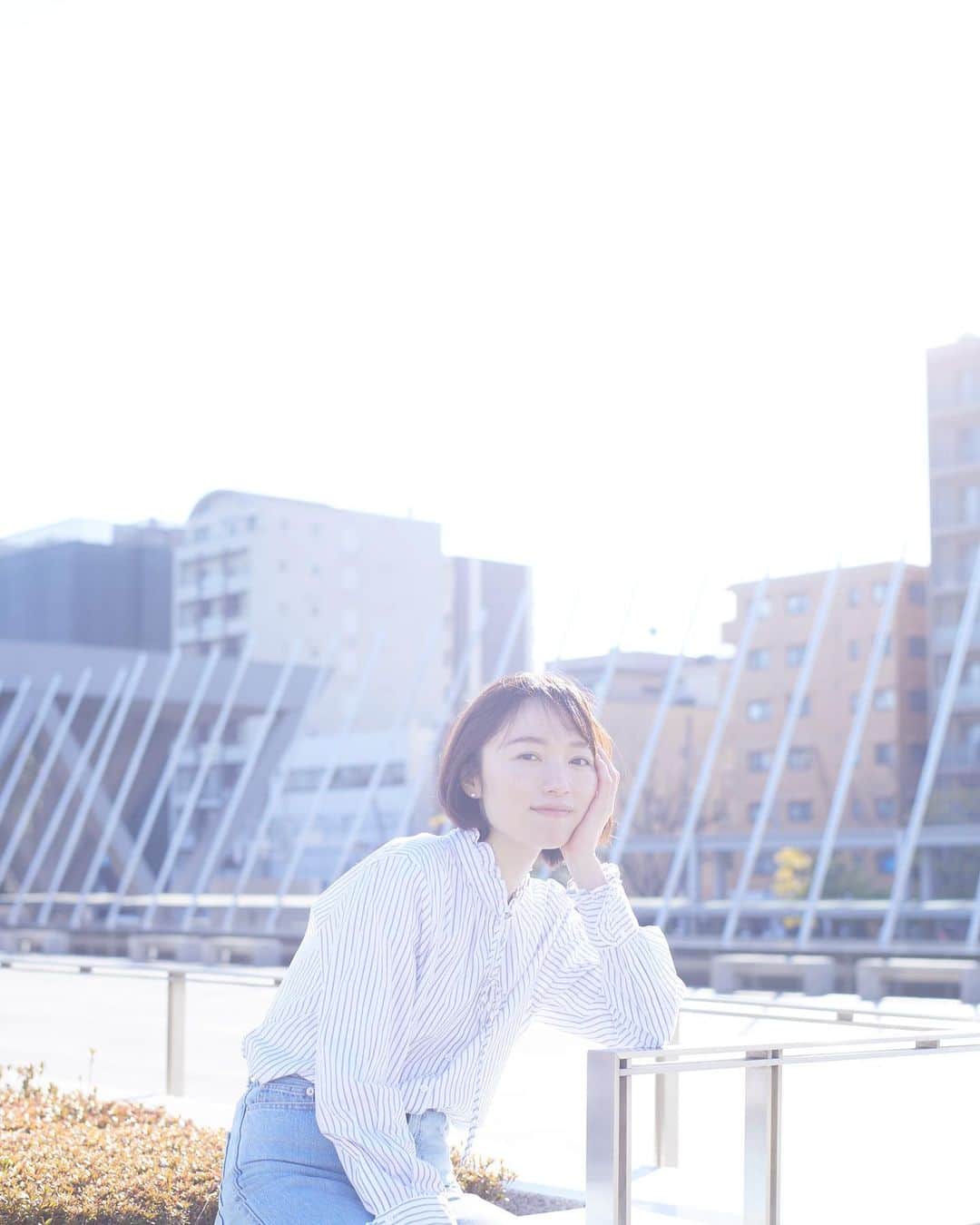 佐藤愛子のインスタグラム：「お散歩しながらの撮影楽しかったです。 ぽかぽかな日でした。  📷　@takikawayayoi」