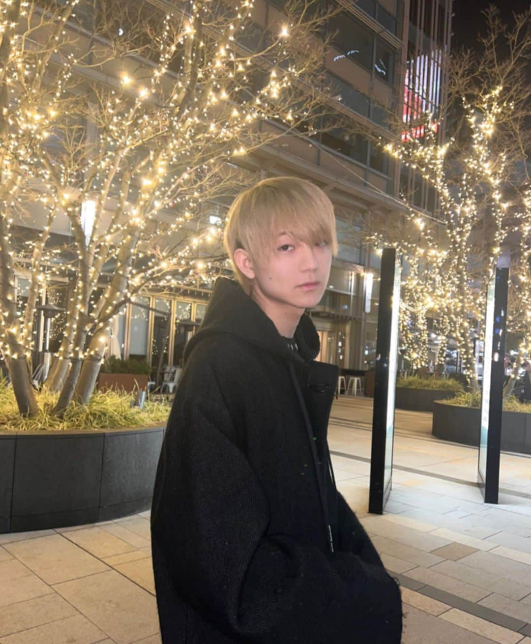 EZAKI YOSHIKIのインスタグラム：「@off____white」