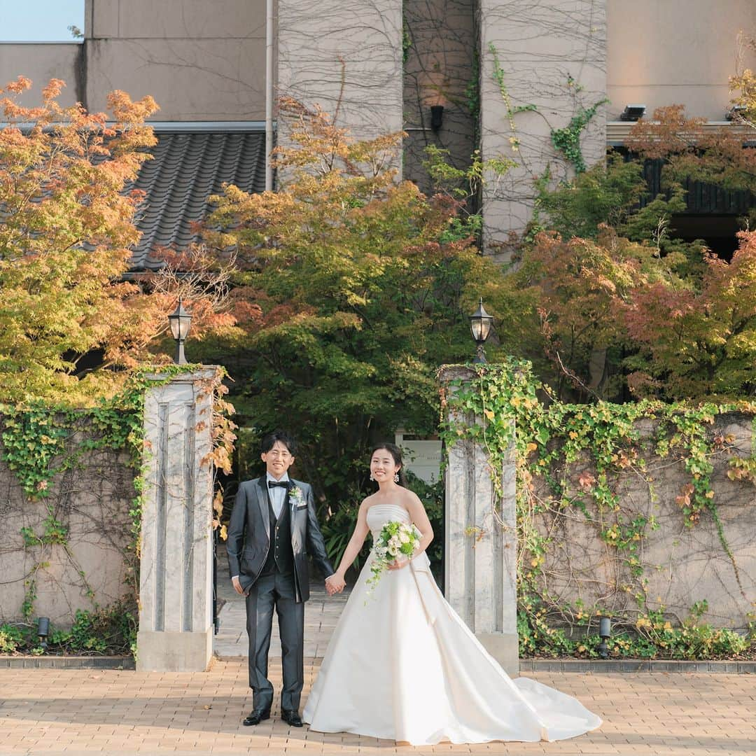 miyakoweddingさんのインスタグラム写真 - (miyakoweddingInstagram)「都ウェディングは１日１組様のウェディングを  お手伝いさせていただいております。  お庭でのお写真も撮影させていただきます。  ・・・・・ 春が待ち遠しいですね！ ・・・・・  #ステーキ懐石都春日 #都春日 #都 #ステーキ懐石都 #ヴェルデュ都 #都ウェディング #miyakowedding #レストランウェディング #ゲストハウスウェディング #福山市 #披露宴 #ウェディングドレス #2023春夏婚 #プレ花嫁 #卒花嫁 #一日一組 #結婚式 #ブライダル #おもてなし #福山結婚式 #岡山結婚式」2月24日 21時00分 - miyakowedding