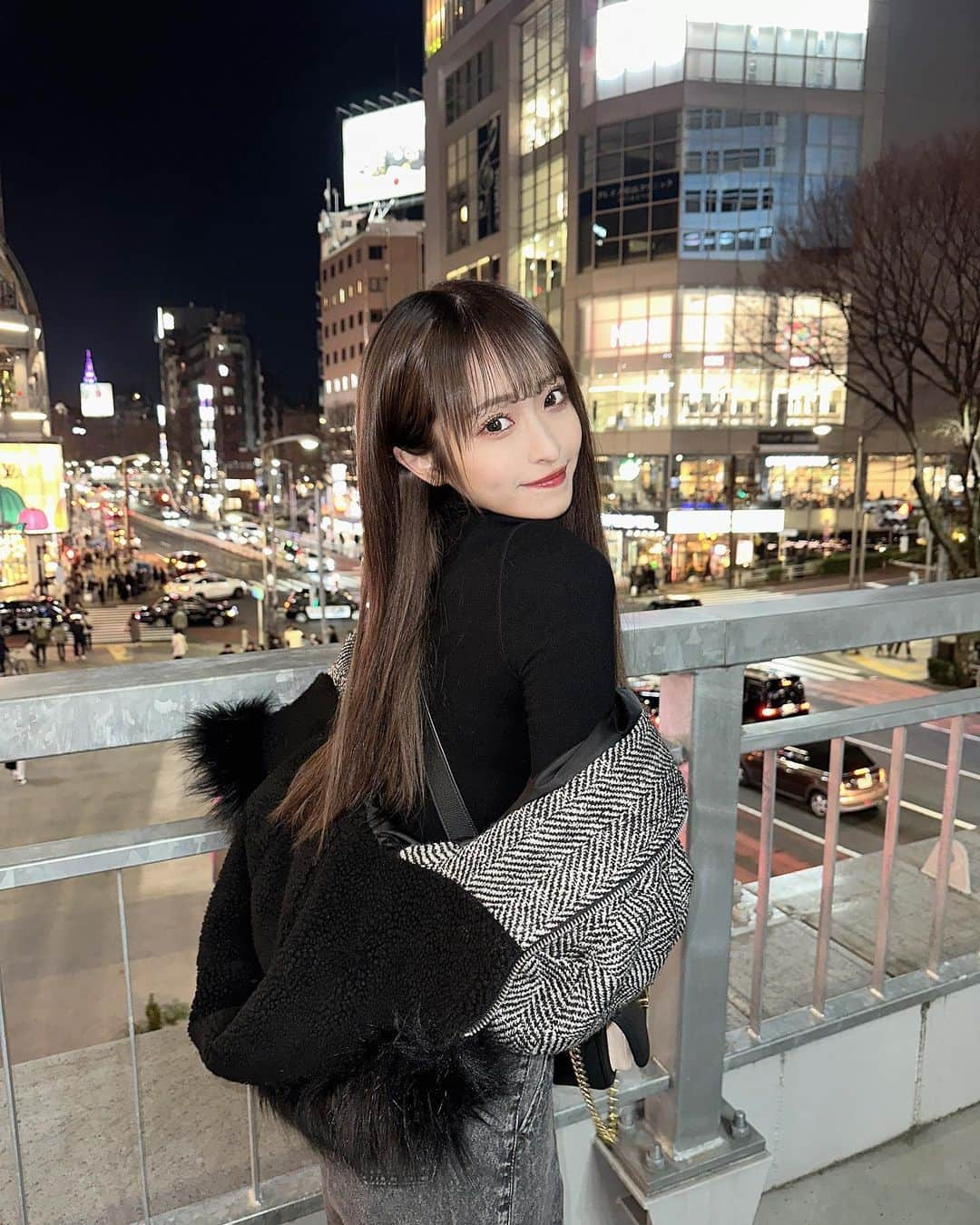 清水里香のインスタグラム：「⁡ ⁡ 振り返りかてぃ🫶🏻 ⁡ ⁡ ⁡ ⁡ #渋谷 #shibuya #宮下パーク」