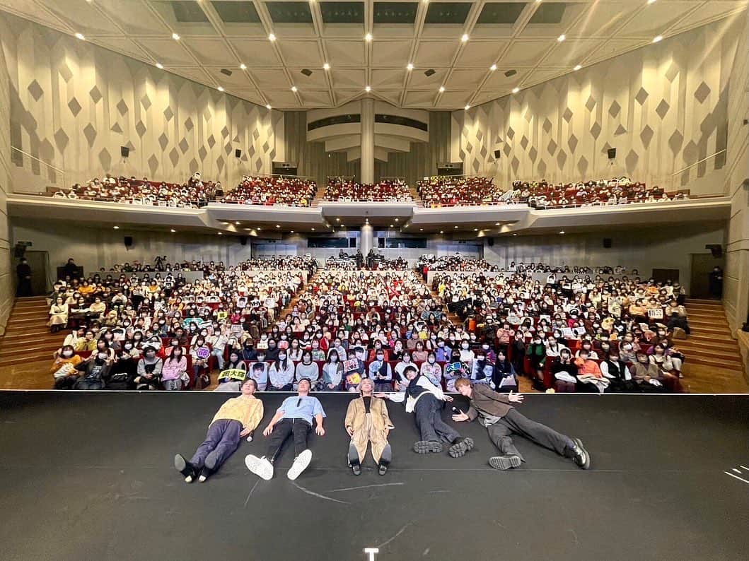 大野雄大のインスタグラム：「Da-iCE FUN MEETING TOUR 2023 in大阪  昨日も最高に楽しい時間をありがとうございました✨☺️ 新しいゲームもあったりでハラハラドキドキでした😂  明日の広島公演も楽しみたいと思います🫡‼️  #da_ice #ファンミツアー #感謝感謝」