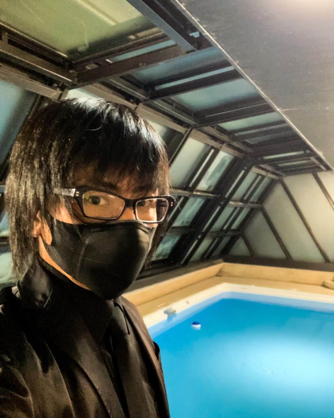 中原龍太郎のインスタグラム：「例のプール、デビュー記念」