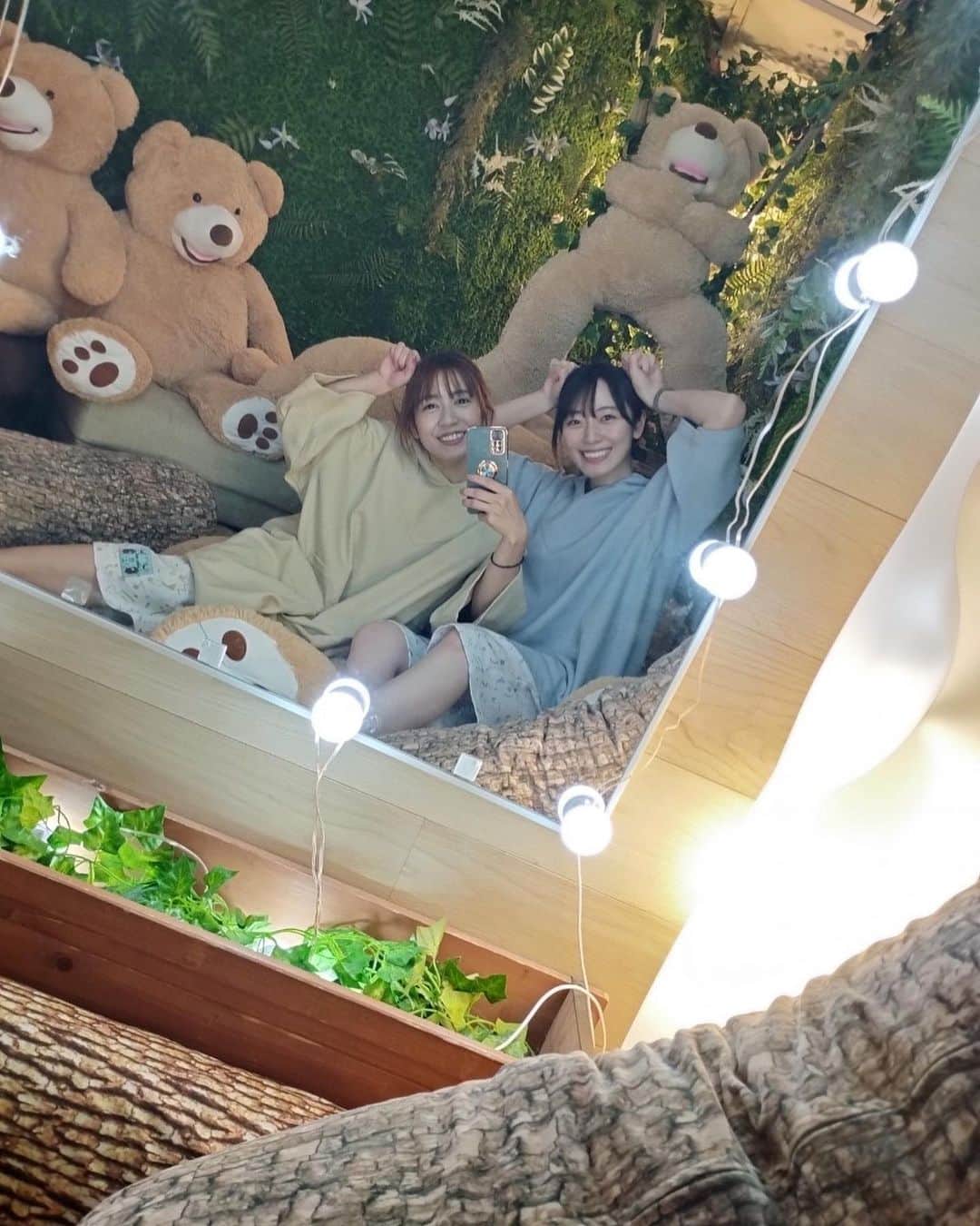 松井咲子のインスタグラム：「明日あさ8:30からはいまたま！ ちょこたび埼玉タイアップ企画で才木ちゃんとサウナ&グルメロケに行ってきました〜！ サウナだいすきなのでわくわくでしたが、才木ちゃんのとあるぶっこみによりわたくしたじたじ。サウナでの汗だけでなく変な汗もかきまくりでした  スタジオは久々女子回♡ 是非ご覧くださーい！  後日YouTubeにもアップされますので観られない地域の皆様はそちらでお楽しみくださいませ  #テレ玉 #いまたま #ちょこたび埼玉 #サウナ #ハレニワの湯 #UUSIN」