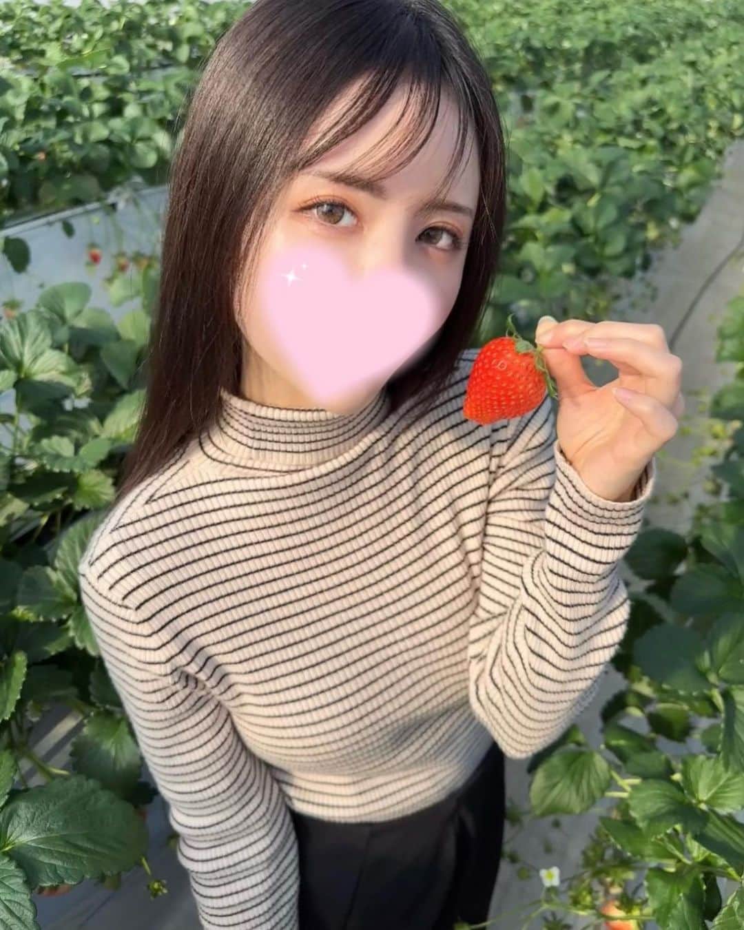 奔放なナナのインスタグラム：「いちご最高🍓」