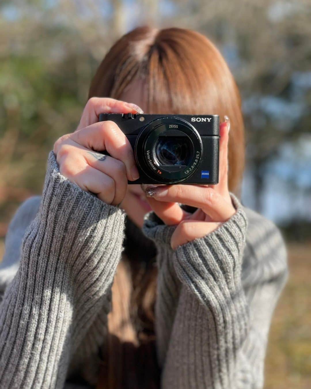 神咲れんのインスタグラム：「.  数年前に購入したデジカメ掘り出してきました📷笑  でも動画は携帯に送れないから 動画も送れるおすすめのカメラあったら教えてください🙏🤍  やっぱ画質はいいよねえ(3枚目) 趣味でVlogsとかやりたいw  #カメラ初心者 #カメラ女子 #小田原こどもの森公園わんぱくらんど  #男の子ママ #camera #boymom #likesforlike」