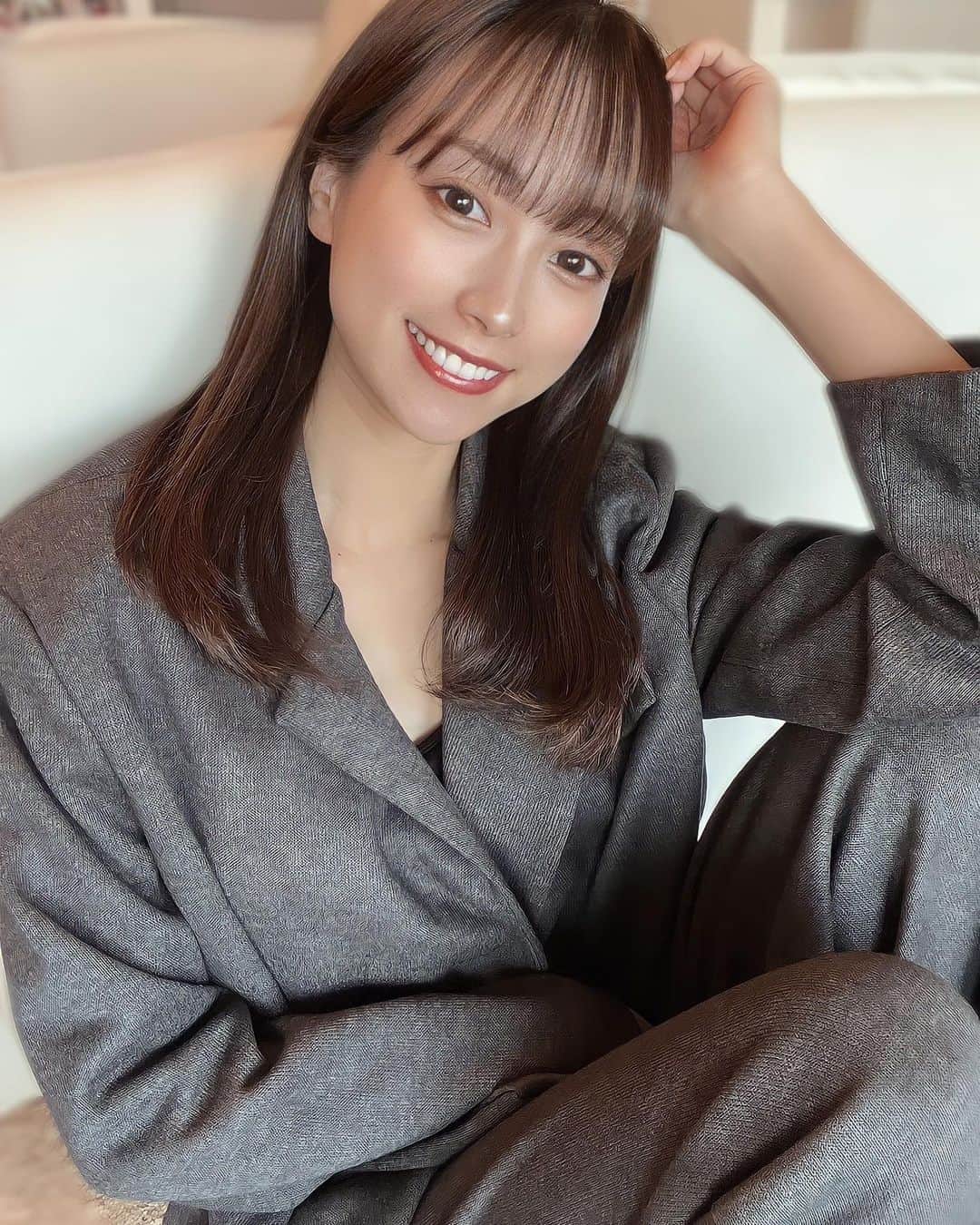 岡島彩花のインスタグラム：「２つ目のSHEINDAZYコーデ📒  スウェット生地なのに、ダル着に見えないところが凄いお気に入り😊セットアップだからサラッとお出かけの時に着れるから愛用してます🌼  クーポンコード：SSJP317 商品ID：11688653  @dazy_fashion @shein_official #SHEINDAZY#ootd#SHEINforAll#sheinss23」