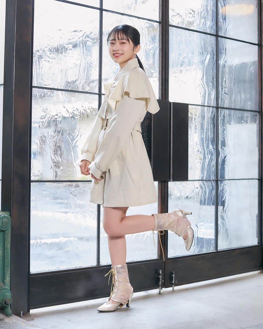 たぐちおとはさんのインスタグラム写真 - (たぐちおとはInstagram)「振袖にブーツってお洒落すぎる!!  普段のお洋服に合わせてみてもかわいいよ〜🫶🏻  浅草 tsumugu、大阪 音遊で実際に販売してるみたい！🫣 ECでも発売してます❗️   #オビブ  #振袖ブーツ @neokimono2021」2月24日 19時00分 - otohaaaa12