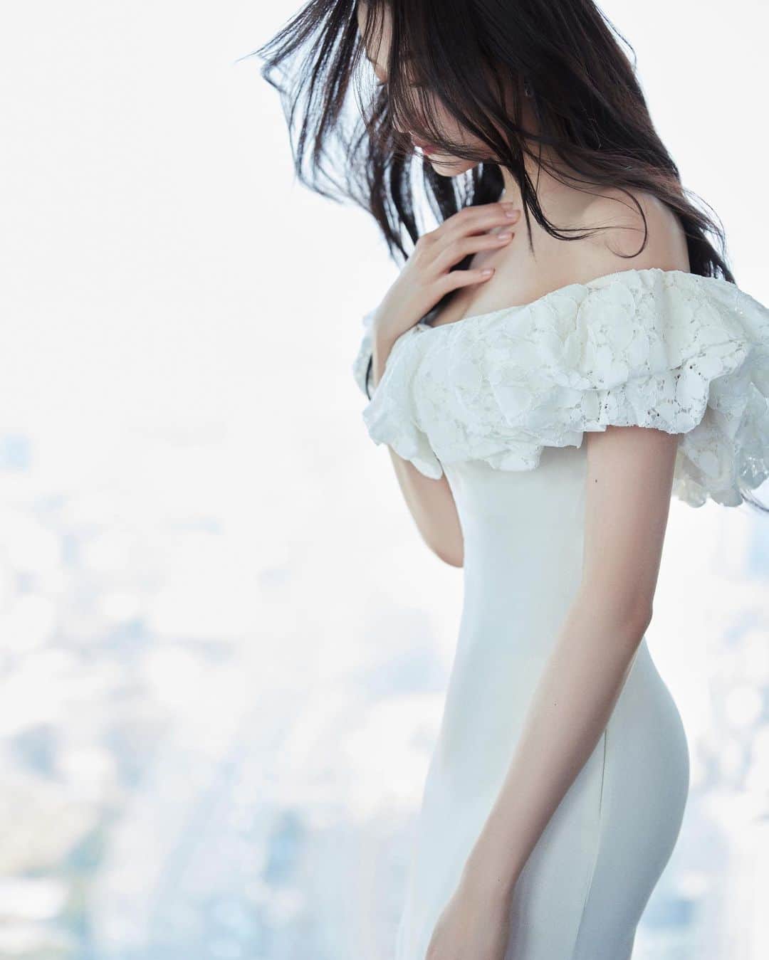 クアン・シャオトン（Guan Xiaotong）さんのインスタグラム写真 - (クアン・シャオトン（Guan Xiaotong）Instagram)「好闻」2月24日 19時11分 - stronger917