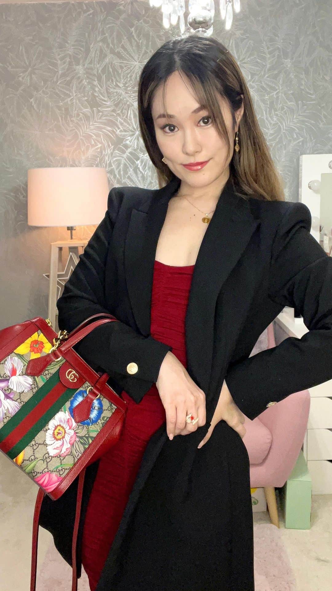 Chiakiのインスタグラム：「Get ready with me. 👠💕」