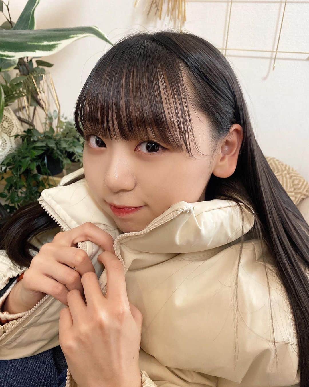 のインスタグラム：「😊☺️😚」