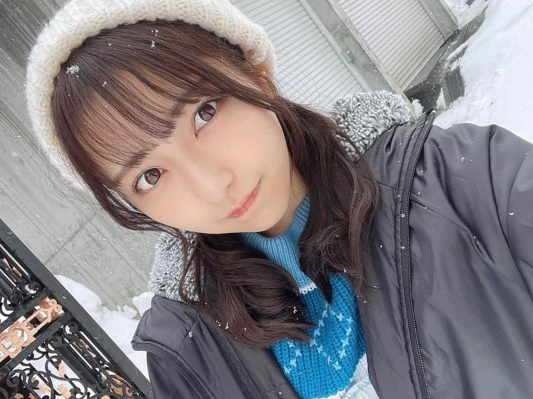 十味のインスタグラム：「なんと重大発表です😖❤️  【 ❄️十味フォトブック発売決定❄️ 】  2日間にわたる人生初北海道でのフォトブック撮影が終わりました！ 4月に発売予定です🌸  3年ぶりのフォトブック体張ってがんばりました！超可愛いと思います！ 楽しみにしててね🥰」