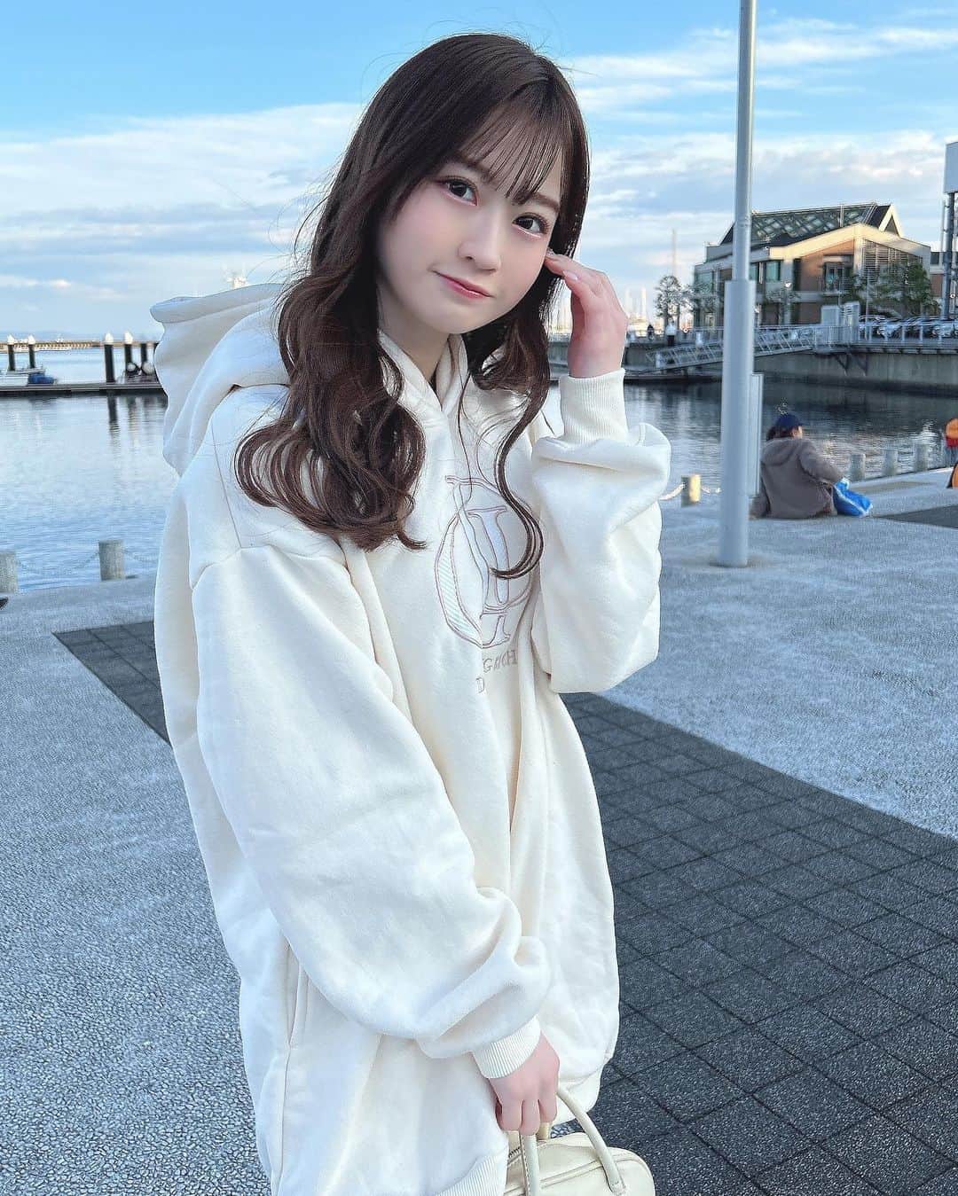 佐野心音のインスタグラム：「どこ行く？」