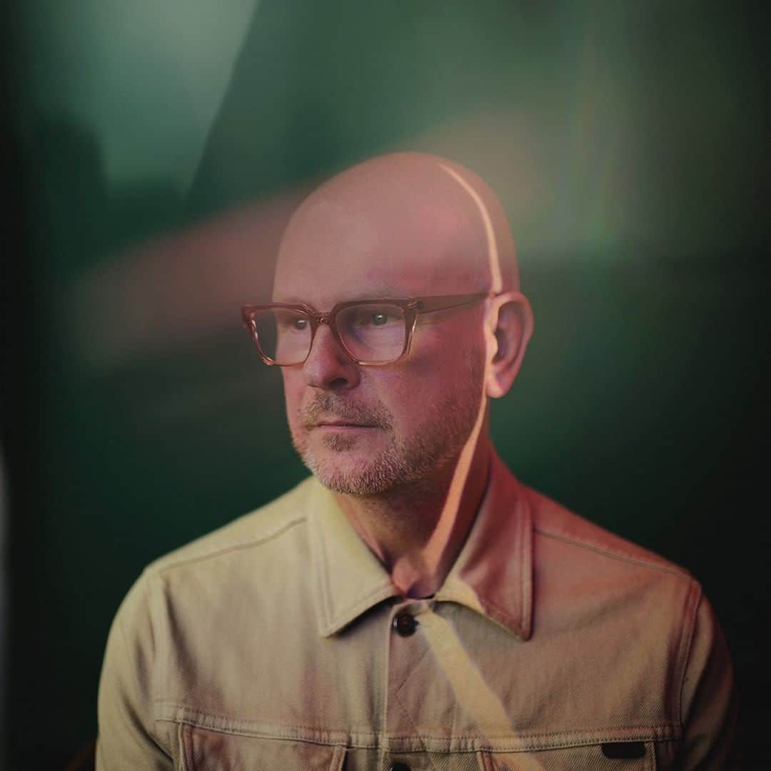 Radioheadさんのインスタグラム写真 - (RadioheadInstagram)「@philipselway's beautiful new album 'Strange Dance' is out today (pick it up from the link in bio), and to celebrate Philip will be doing a handful of special in-store events starting with today’s @residentbrighton Q&A with @mrsimonraymonde and then on Monday a stop off at London’s Rough Trade East. These events are a chance to pick up the equally beautiful box set and have it signed by the man himself...」2月24日 23時37分 - radiohead