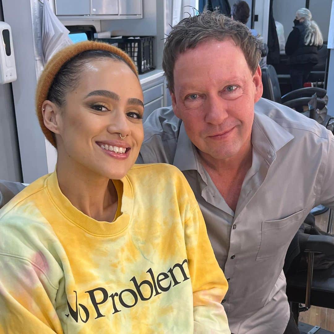 のインスタグラム：「Let’s go shoot a movie! 🎬 @realdbsweeney #Friyay」