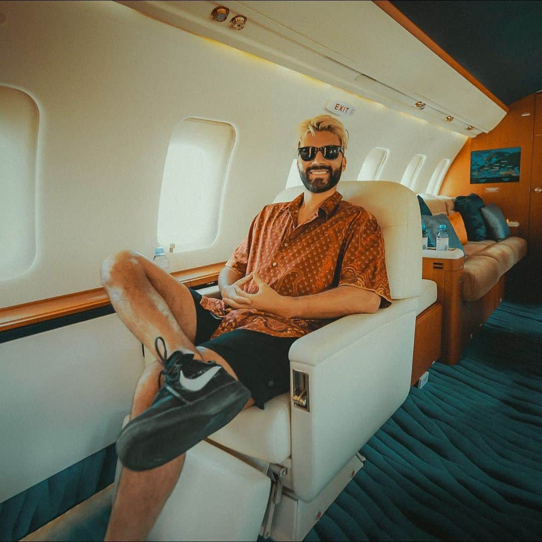 R3habさんのインスタグラム写真 - (R3habInstagram)「On my way to EDC Mexico 🇲🇽🔥 See you tomorrow!!」2月25日 1時26分 - r3hab