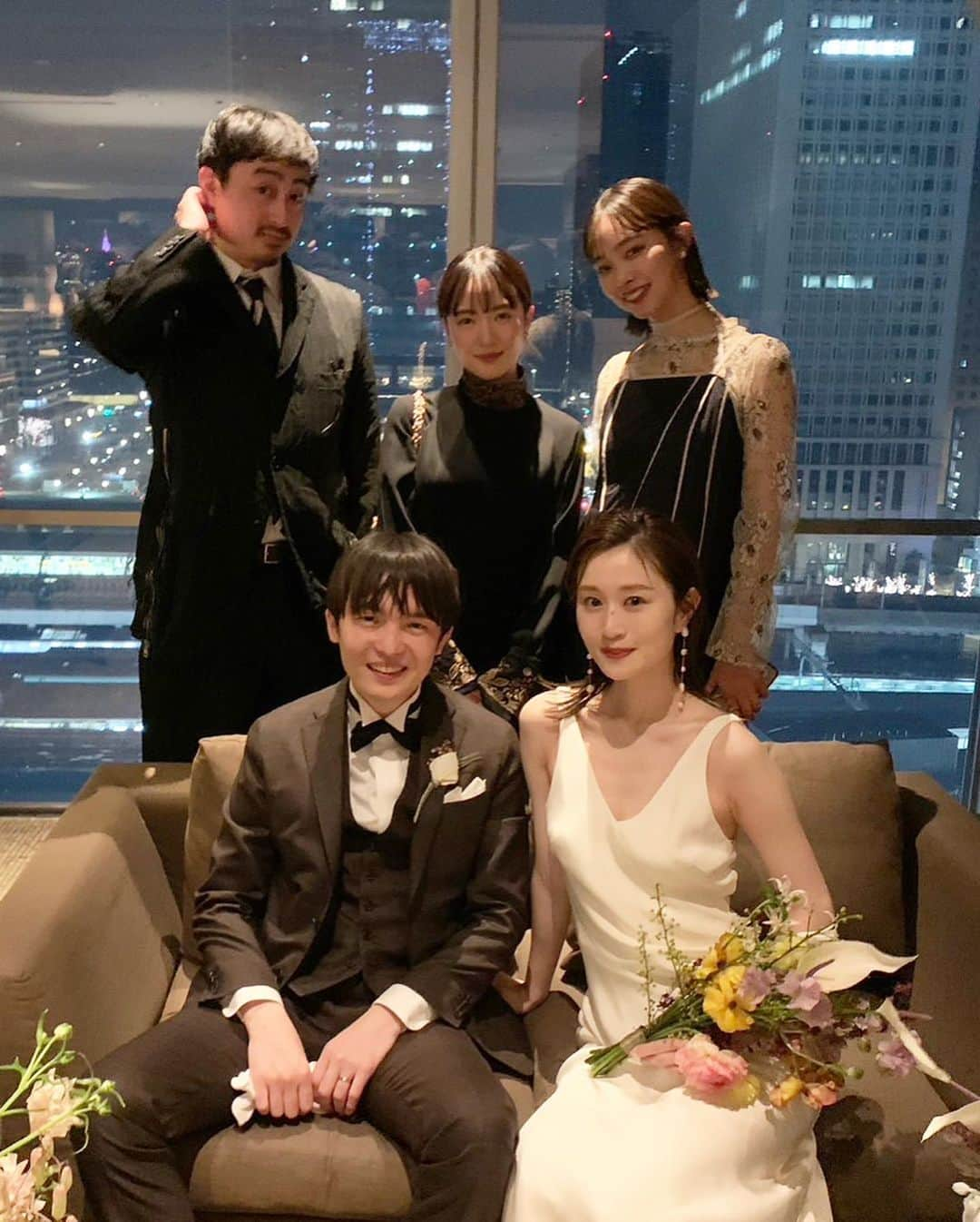 植村麻由さんのインスタグラム写真 - (植村麻由Instagram)「2023/2/18〜2/19🌷 だいすきな先輩の結婚式に参列して 世界一美しい姿を拝み、 しきほと日本橋ステイした満たされまくりの２日間🫶🏻」2月25日 15時48分 - oeufmayu