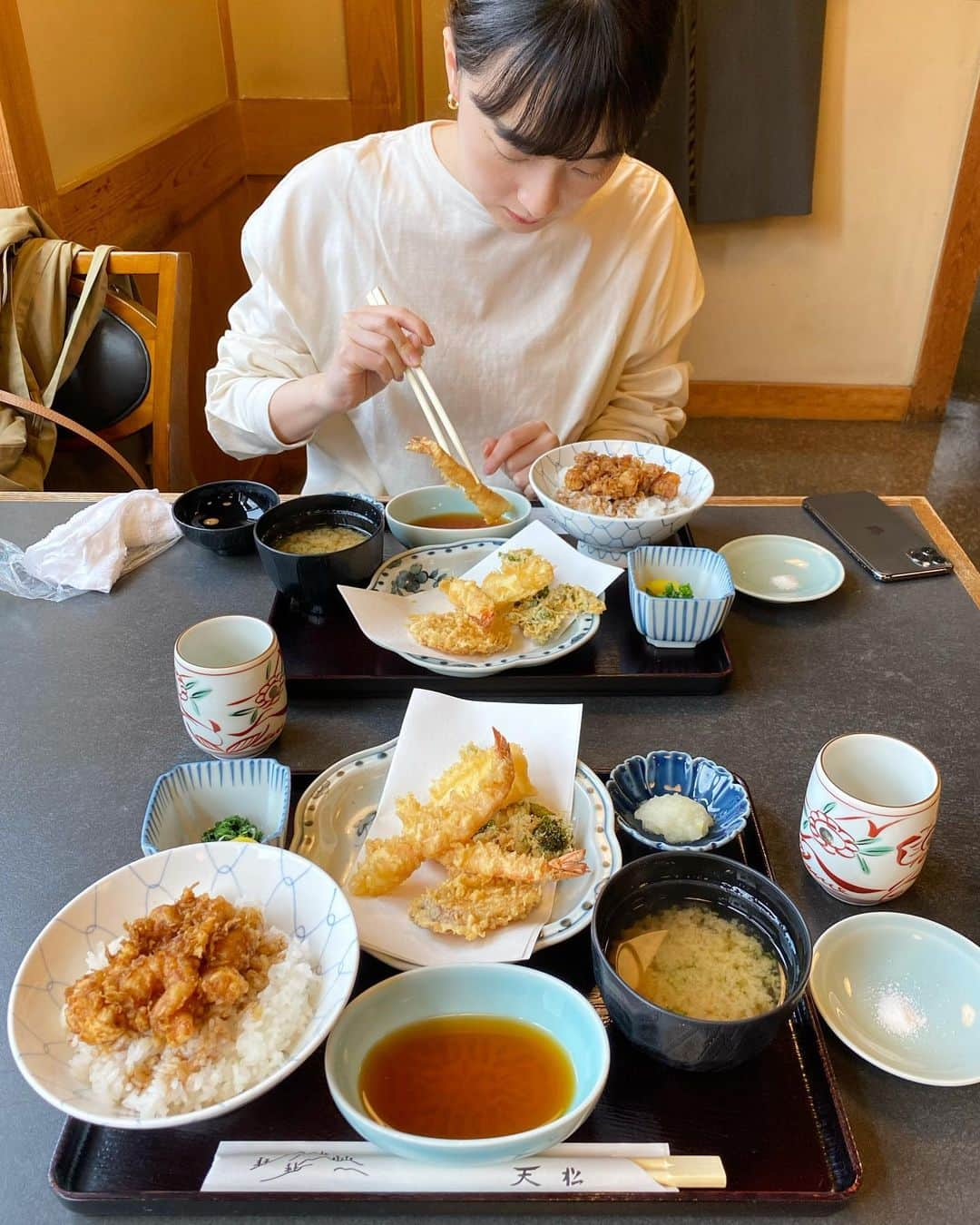 植村麻由さんのインスタグラム写真 - (植村麻由Instagram)「2023/2/18〜2/19🌷 だいすきな先輩の結婚式に参列して 世界一美しい姿を拝み、 しきほと日本橋ステイした満たされまくりの２日間🫶🏻」2月25日 15時48分 - oeufmayu