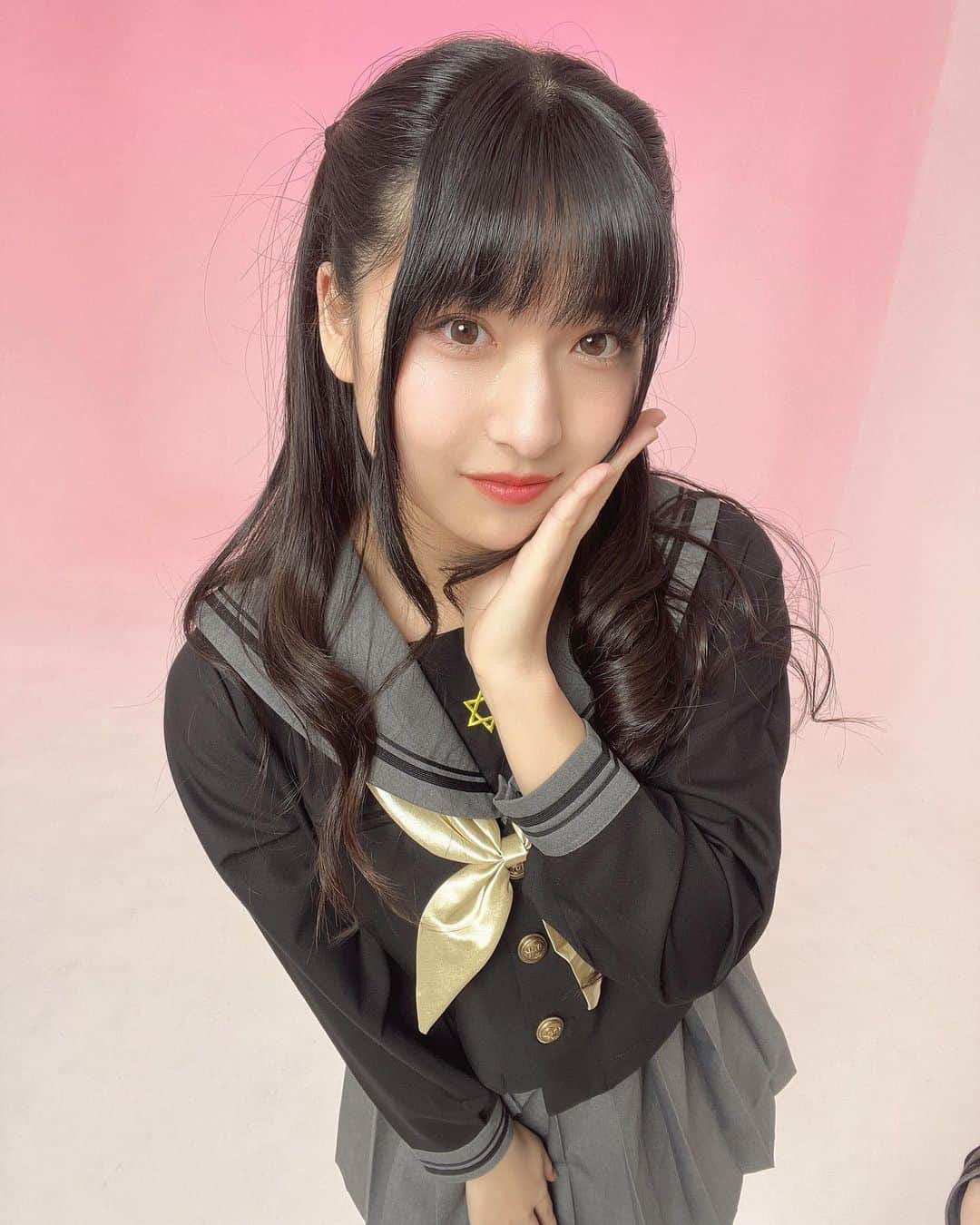 りりりさんのインスタグラム写真 - (りりりInstagram)「🦖🦖🦖 ･ ･ ･ カメレオンどーーーやった!? まなこと踊ったよ🫶🏻 撮影楽しかった次何踊る♡」2月25日 15時44分 - ririri1116