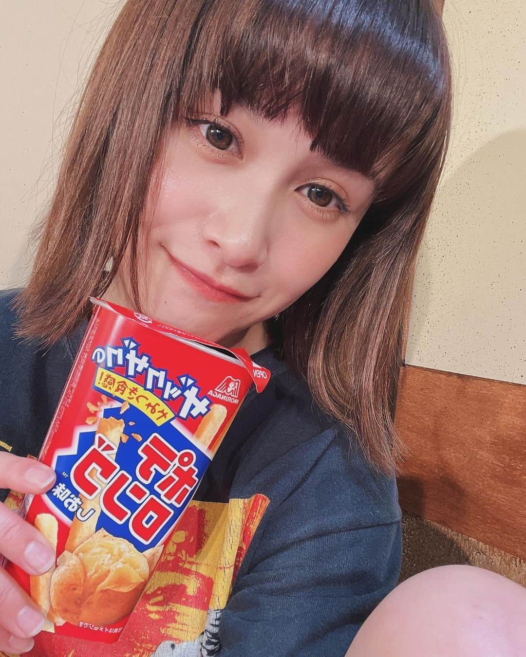 YUMIKO TANAHASHIのインスタグラム：「舞台『産声フォーユー』 残り2日間！！4公演！！  笑いあり、感動あり  当日席もあるのでポテロング持って是非見に来てください！🍟  #舞台 #産フォー #高島平」