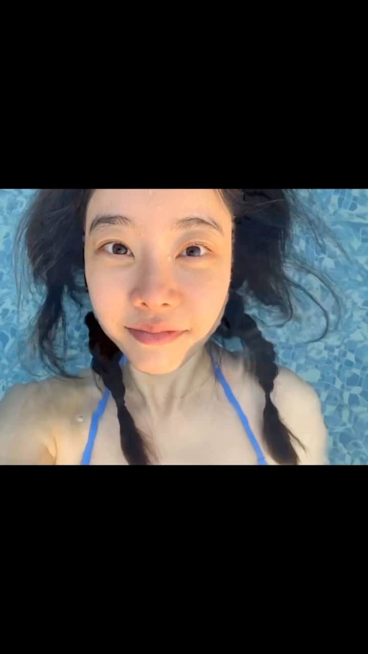 ソジン のインスタグラム：「배영중🏊🏻‍♀️해파리」