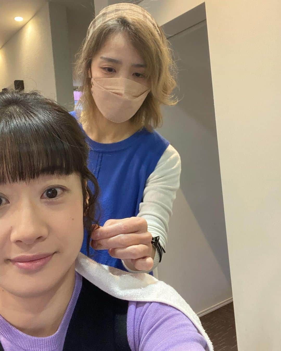 川島恵さんのインスタグラム写真 - (川島恵Instagram)「いつもヘアセットありがとうございます💇‍♀️ 今日は自撮りです💇‍♀️ ・ #つづくさんのどようだよ #どようだよ #ヘアセット #サロンドフジエ #ハーフアップスタイル #ハーフアップアレンジ」2月25日 17時10分 - mrt.kawashima