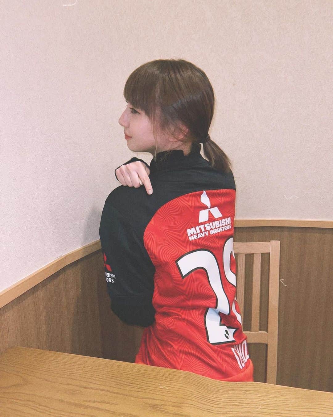 荻野由佳のインスタグラム：「初日産スタジアム 新ユニフォーム👧🏻28」