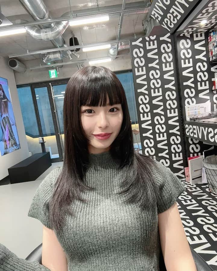 川崎ひかるのインスタグラム：「🆕💇🏻‍♀️💕ぱっつんどう？💕」