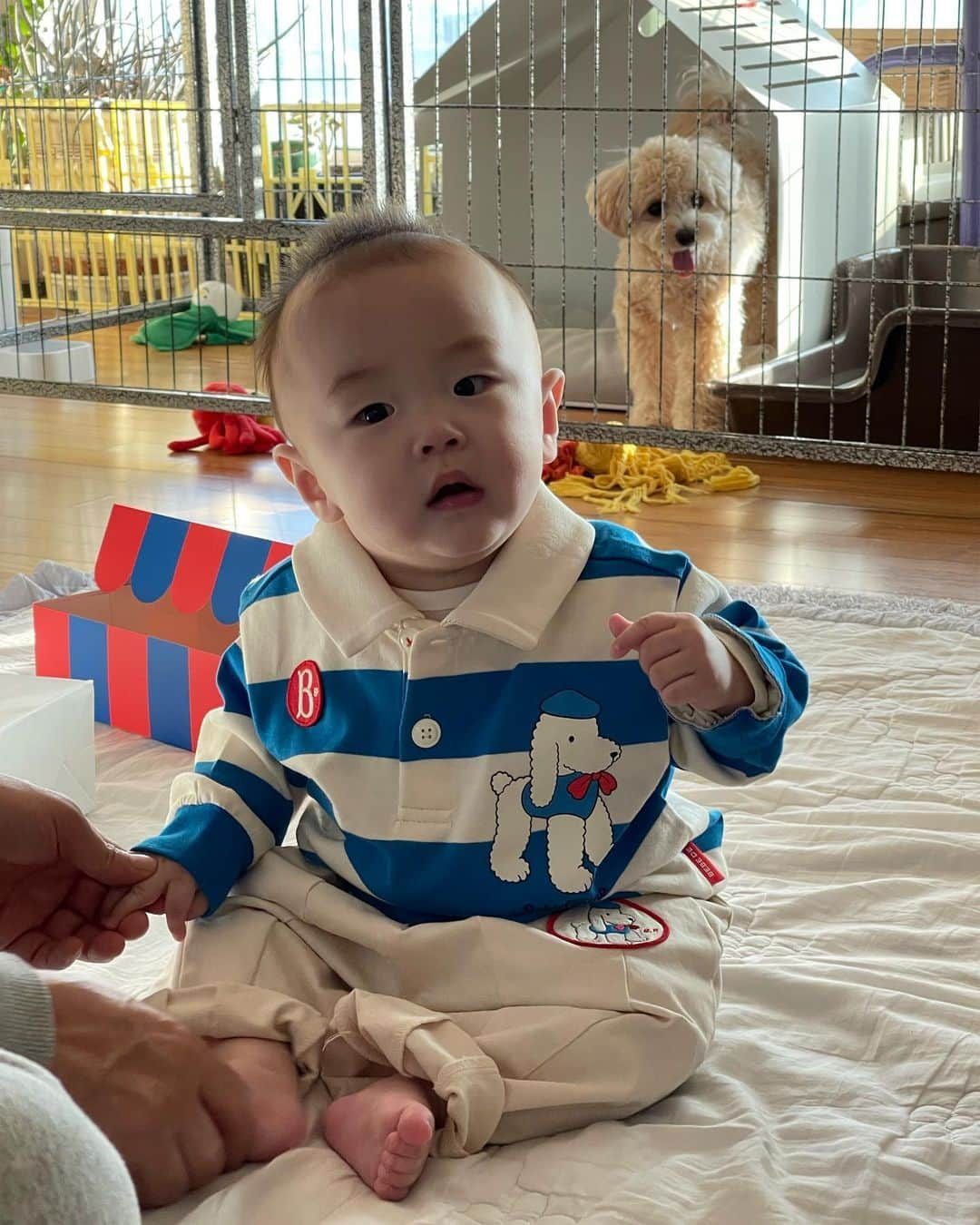 ヨンジュン さんのインスタグラム写真 - (ヨンジュン Instagram)「#230225 새옷입고 기분이 좋아졌어 👶🏻」2月25日 18時03分 - windboy511