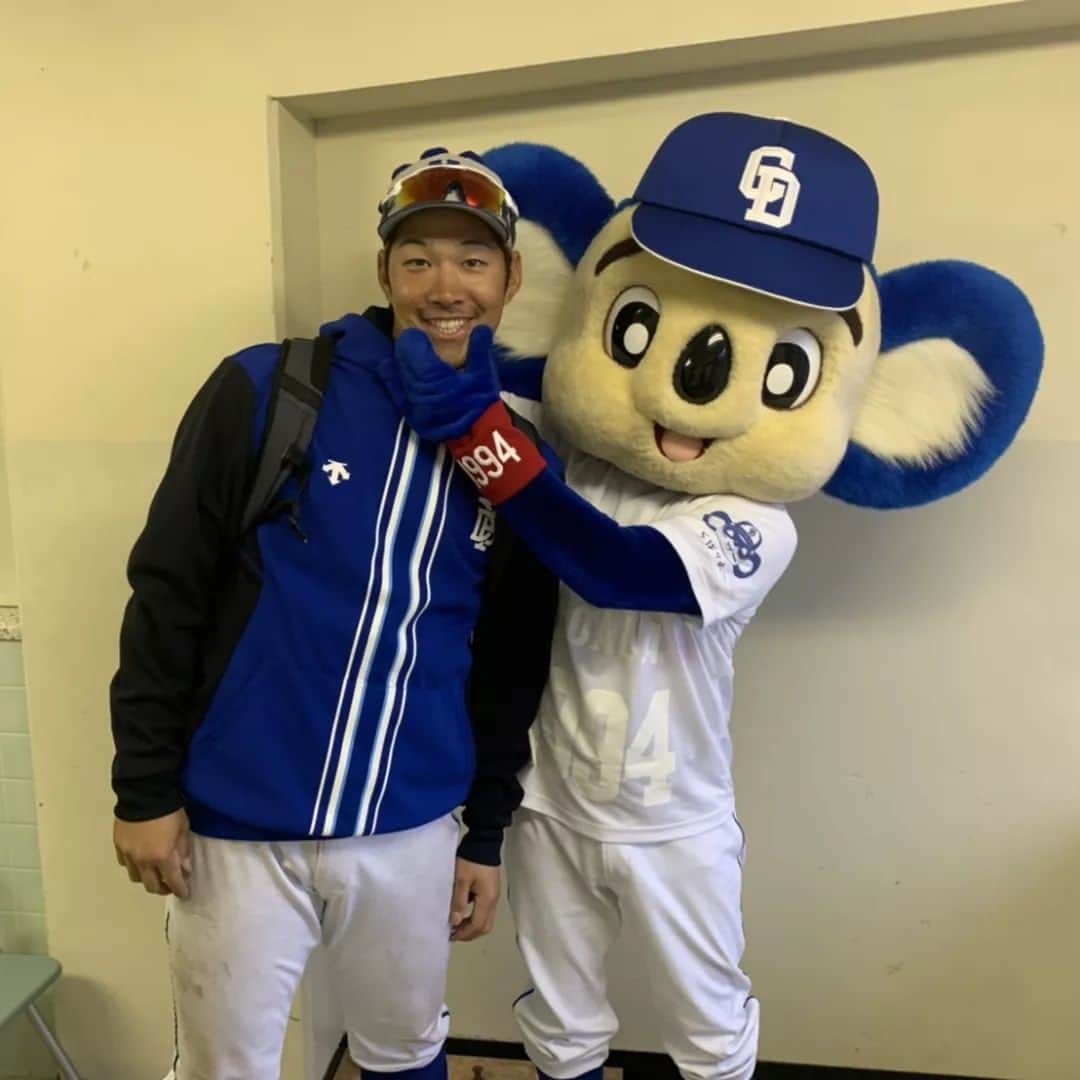 のインスタグラム：「相変わらず(笑) #ドアラ #京田陽太」