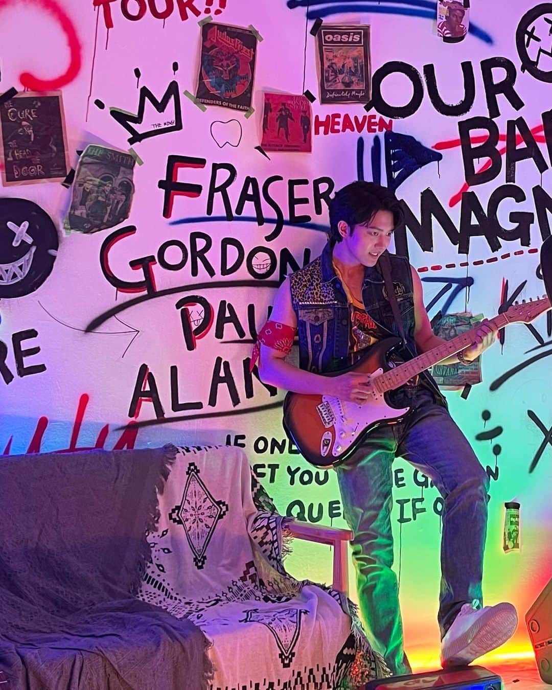 カン・ユンジェのインスタグラム：「폴 19살🎸 #나쁜자석」