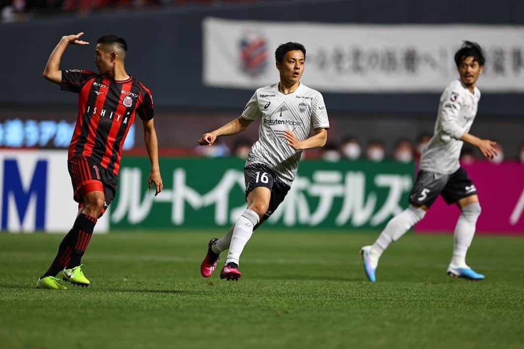 齊藤未月のインスタグラム：「. 3 points!!!! Well done   #visselkobe  #楽天モバイル #ヴィッセル神戸 #一致団結 #16」