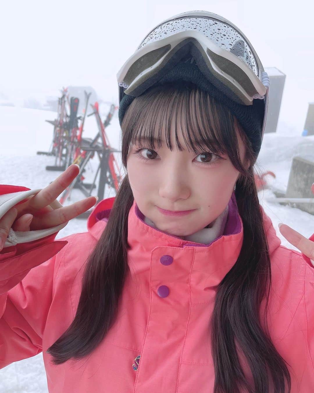 倉島杏実のインスタグラム：「🌨   #スキー #skiing #八方尾根 #hakuba #powderday #idol #SKE48 #スキー女子」