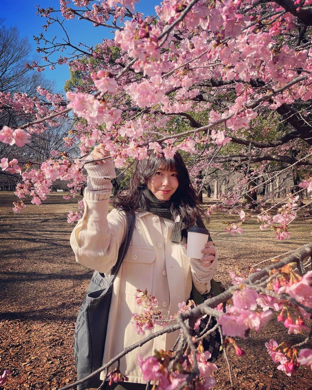 石橋穂乃香さんのインスタグラム写真 - (石橋穂乃香Instagram)「花粉症つらい☺️🌸  2月26日(日)16:30〜衛星劇場さんにて、昨年出演させていただいた舞台「クランク・イン！」が放送されるので観れる方、是非観てください🌸」2月25日 23時18分 - honoohno