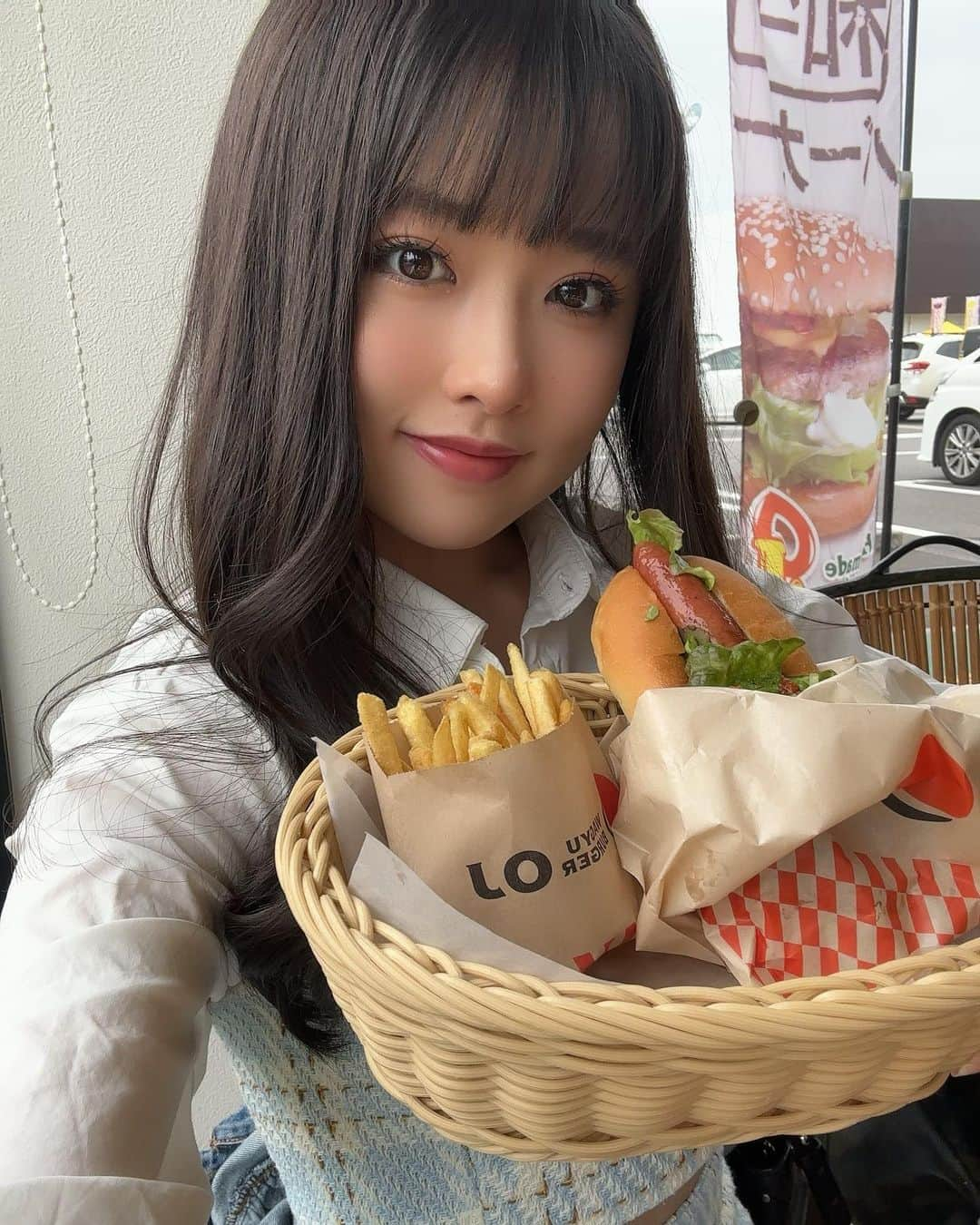 りりさんのインスタグラム写真 - (りりInstagram)「ojバーガーー！❤️ のホットドッグ！！❤️  #jmix #ジェイミックス #model #モデル #jk1 #fjk #大分 #りり #ojバーガー #ホットドッグ」2月25日 23時19分 - riiiiiriiii0308