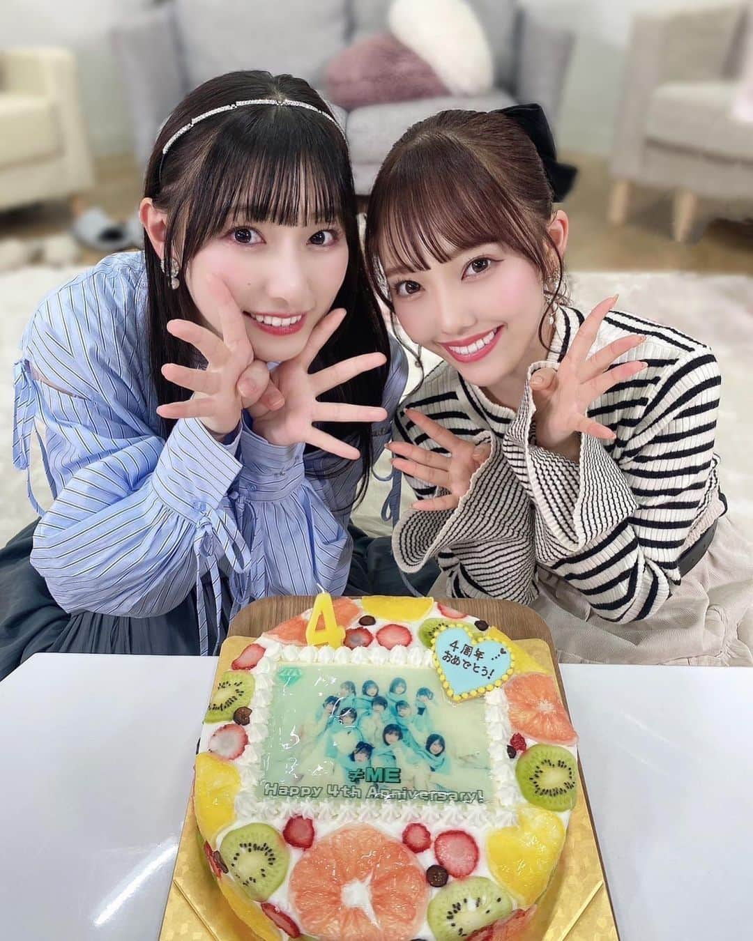 蟹沢萌子さんのインスタグラム写真 - (蟹沢萌子Instagram)「-  #ノイミー4周年 🎂  配信のときのお洋服もタグ付けしてみました🪡」2月25日 23時41分 - kanisawa_moeko_