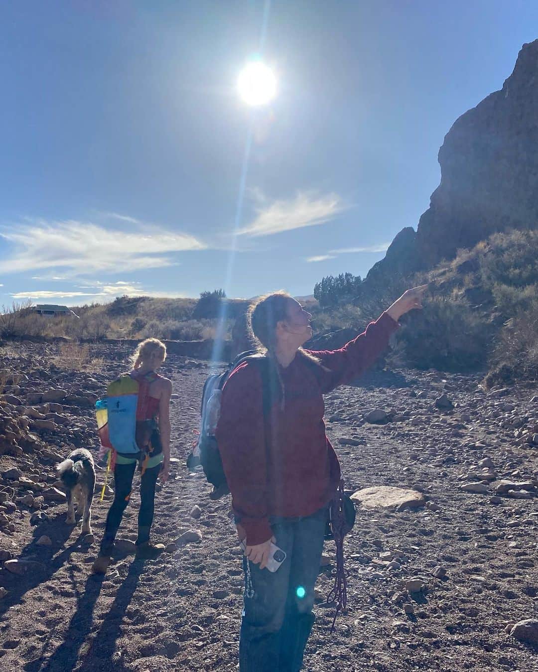 ウィロー・シールズさんのインスタグラム写真 - (ウィロー・シールズInstagram)「Not to be cheesy but being outside today in the sun climbing beautiful rocks with wonderful people brings me more joy than I can describe in an IG caption.」2月26日 10時03分 - willowshields