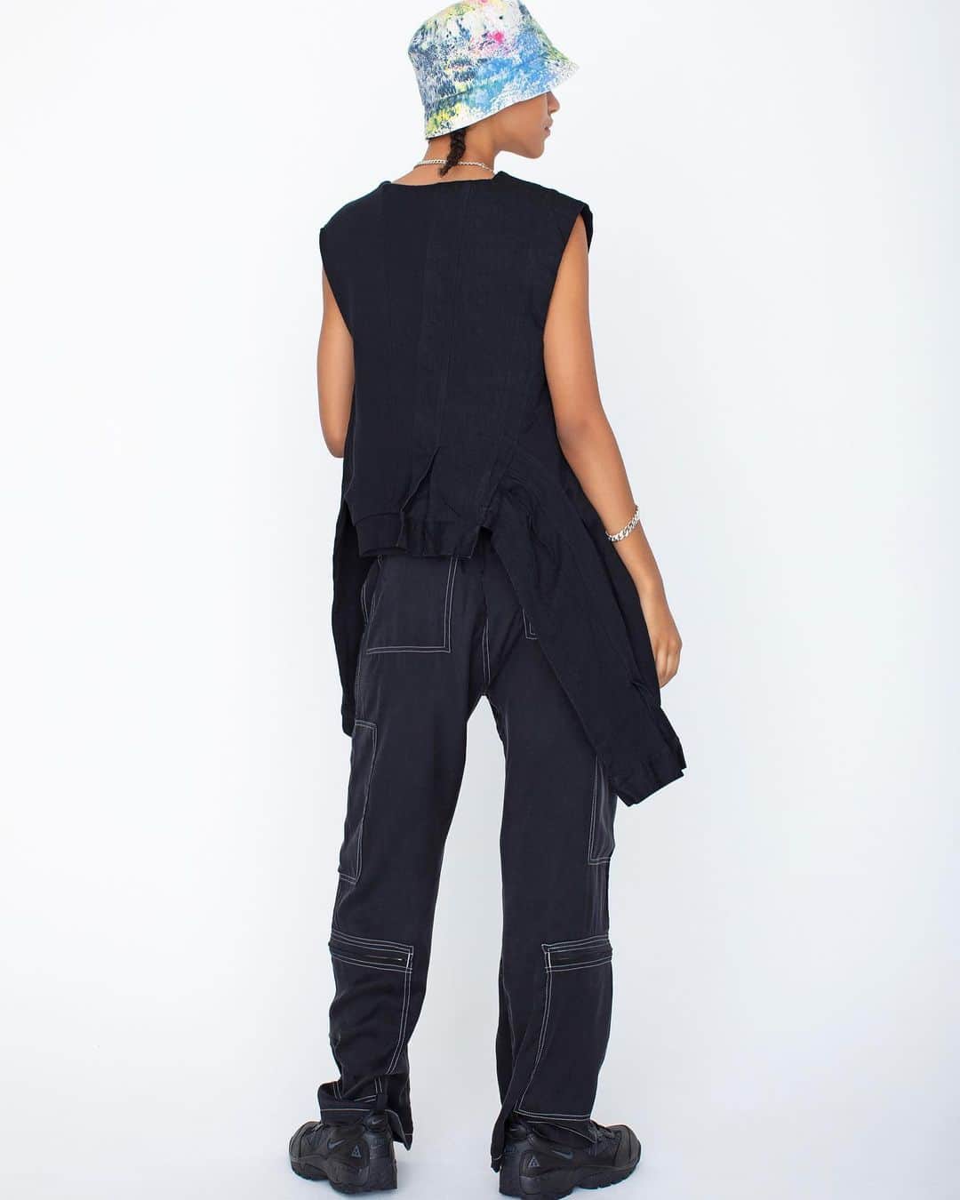 ノーマ ティーディーさんのインスタグラム写真 - (ノーマ ティーディーInstagram)「NOMA t.d. #35 SS23 “AWAKENING”  Draping 立体裁断 “Layers and Combinations"   VEST made by reconstructing sleeves of sweatshirts and denim jackets DRESS has drifts fabric that creates movements and layers」2月26日 10時28分 - noma_textiledesign
