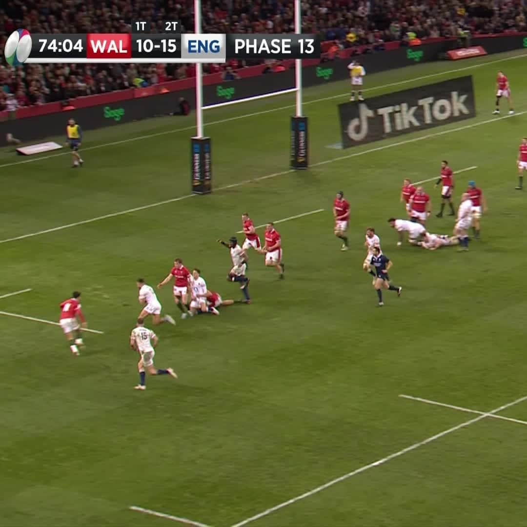 ラグビーイングランド代表のインスタグラム：「𝐎𝐋𝐋𝐈𝐄 𝐋𝐀𝐖𝐑𝐄𝐍𝐂𝐄!  #WALvENG @bbcsport」