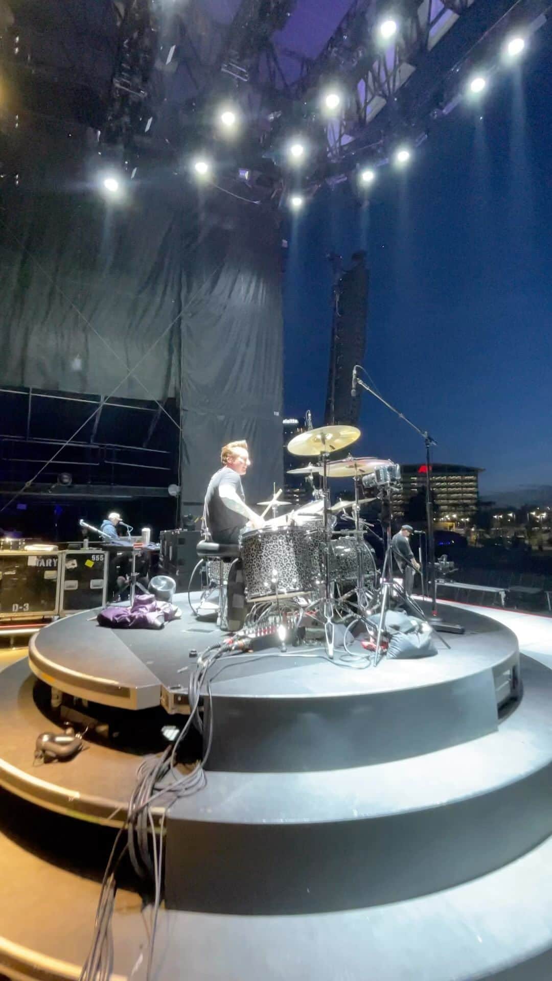 Green Dayのインスタグラム：「Arizona!!!」