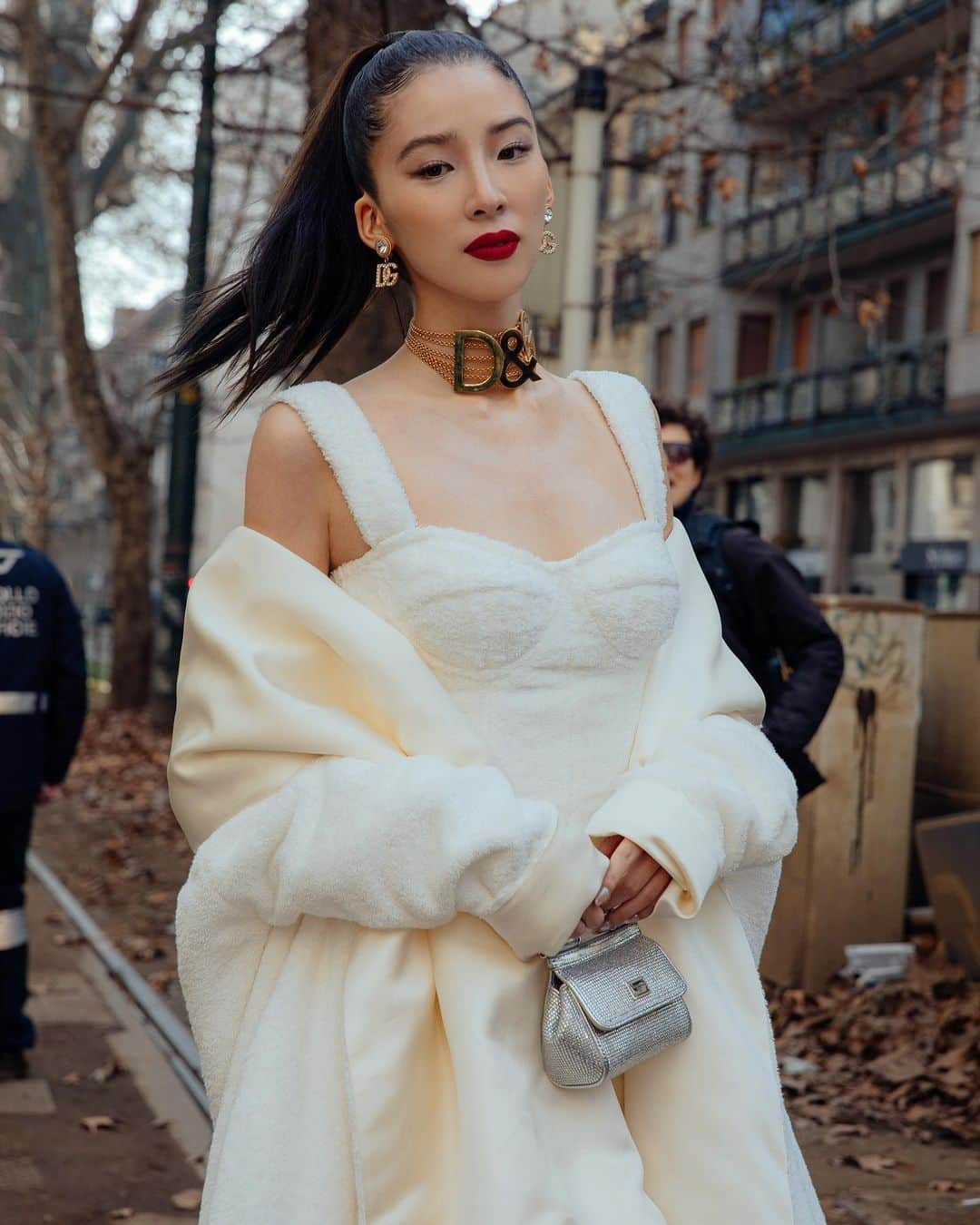 アイリーン・キムのインスタグラム：「D&G dreams ☁️🤍 @dolcegabbana  #dolcegabbana  #돌체앤가바나  #DGFW23」