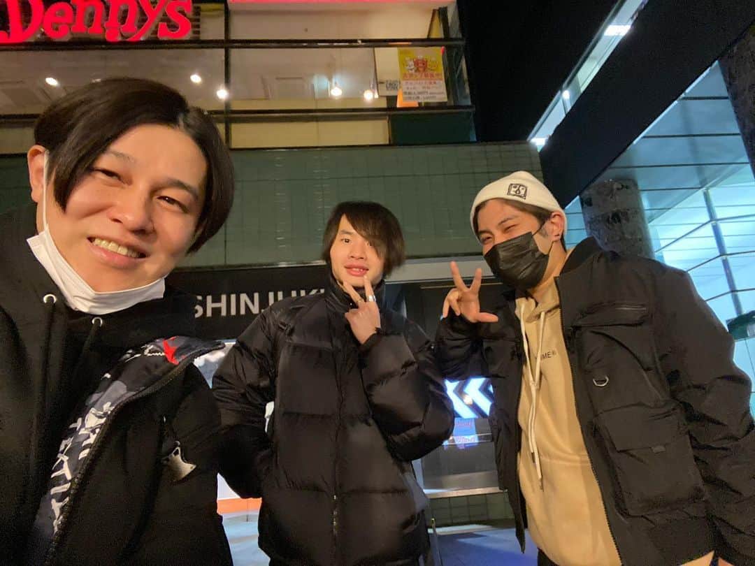 DE DE MOUSEのインスタグラム：「今日はHylenちゃんとTokiくんと大好きなデニーズでDTMランチ会したらこんな時間！ 楽しかったね！！  #dédémouse #dedemouse #電電鼠 #デデマウス #hylen #toki #デニーズ」